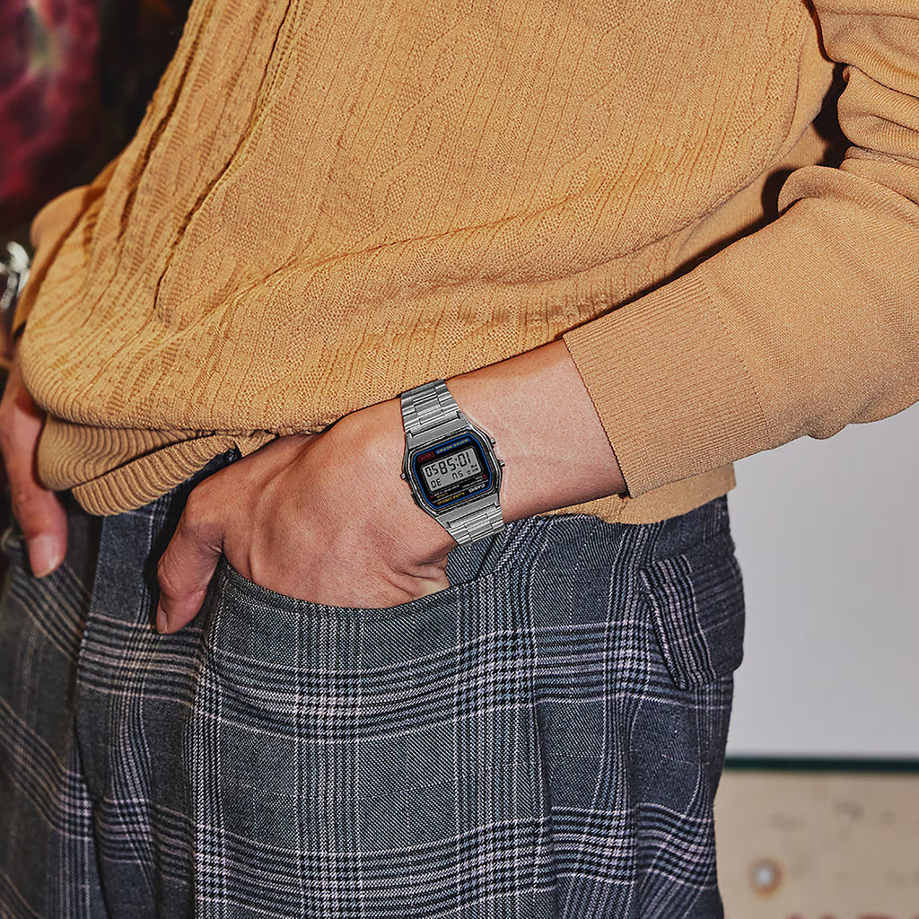 Casio Çelik Kordon Unisex Kol Saati CS3020-ASW