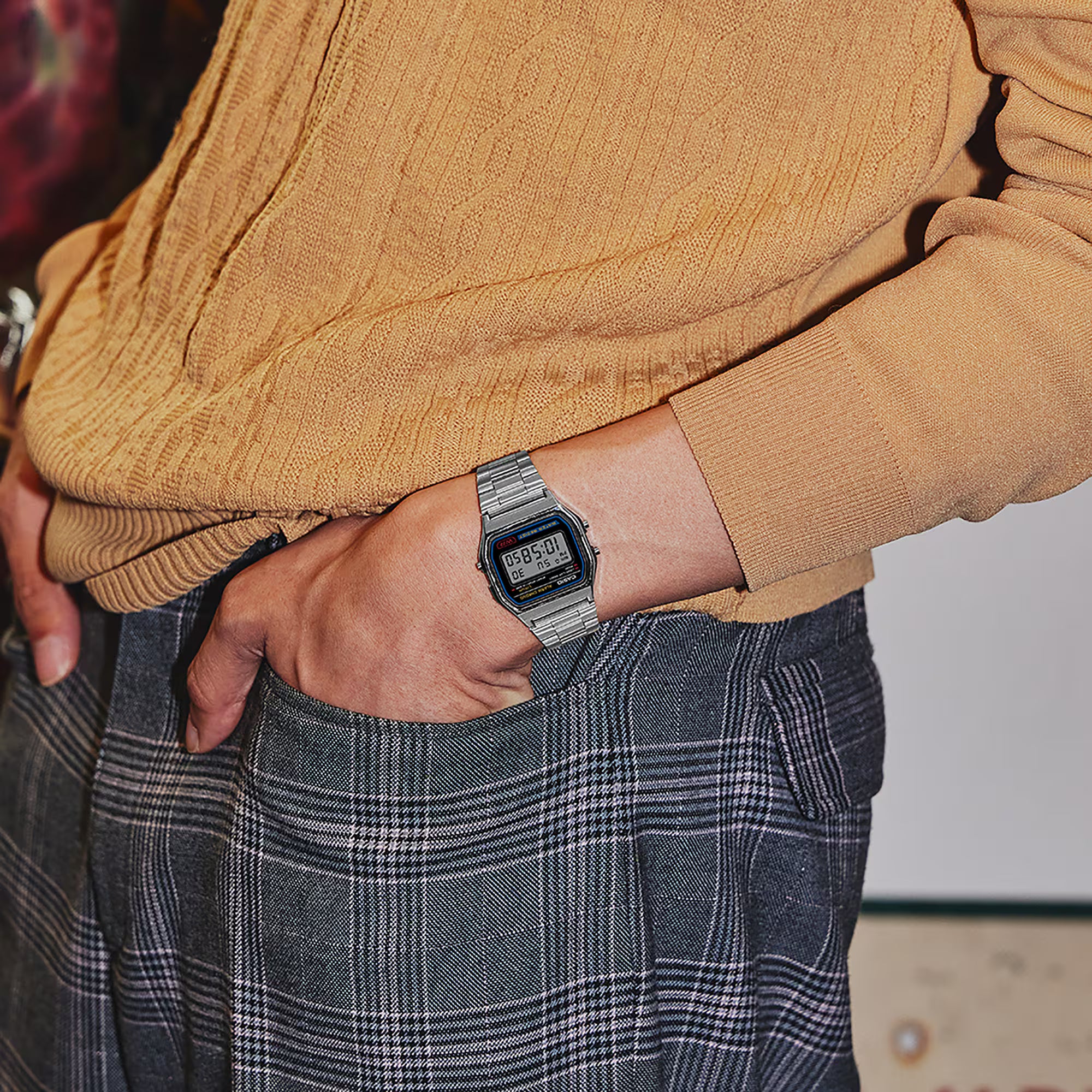 Casio Çelik Kordon Unisex Kol Saati CS3020-ASW
