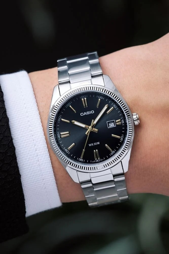 Casio Çelik Kordon Erkek Kol Saati CS3034-ASW